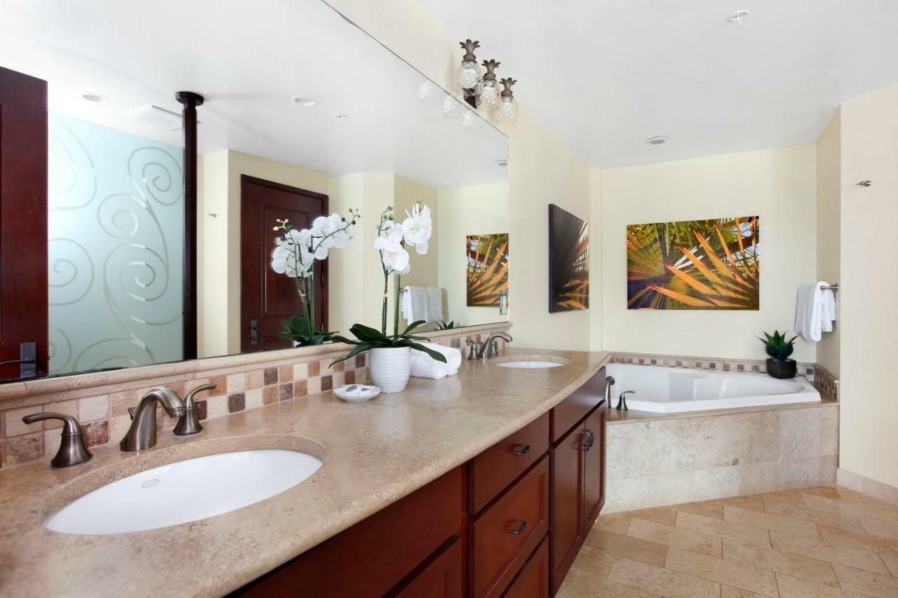 Waipouli Beach Resort Penthouse Beautiful Oceanview Aloha! Ac Pool Kapa'a Esterno foto